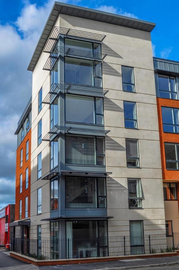 Iconic Garden Apt, Steps From City Centre & Cafes Bristol Exterior photo